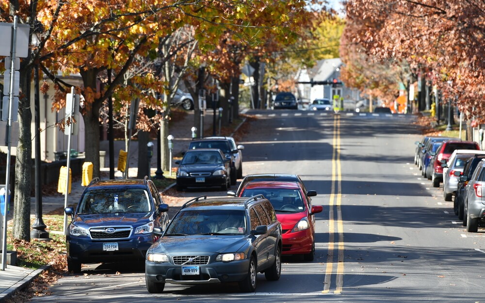 Top Seven Tips for Driving in the Suburbs